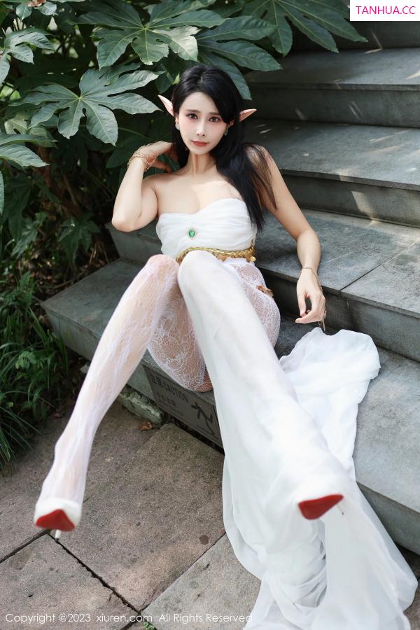 草莓  [XiuRen]高清写真图 2023.11.02 No.7598 草莓mm 美腿户外第29张图片